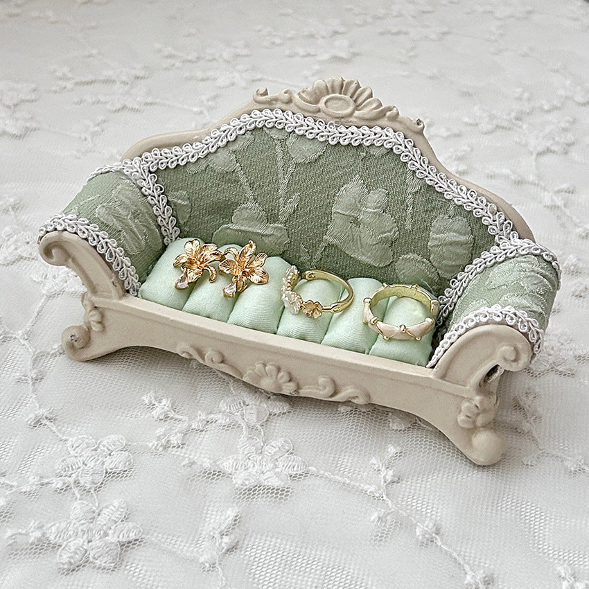 Resin jewelry rack sofa doll display stand jewelry display stand earring storage rack ﻿